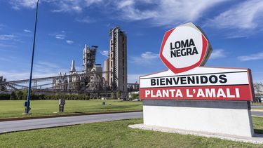 Cemento: Loma Negra Recupera Ventas, pero Facturación Sigue Deprimida