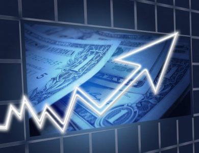 El dólar oficial quiebra un récord y empuja al alza al CCL