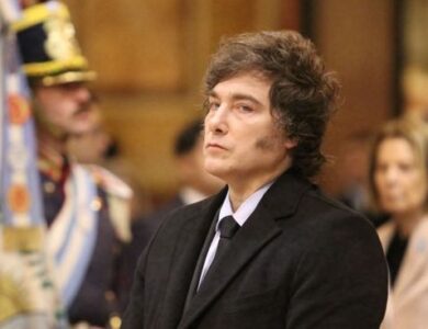 Milei y la Controversia de la Escarapela en el Tedeum del 25 de Mayo