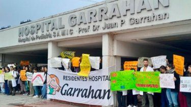 Conflicto en el Hospital Garrahan: El Episcopado Expresa su Apoyo