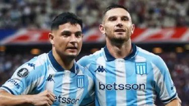 Los Enigmáticos Posteos de Salas y Maravilla Martínez en el Contexto del Pase a River