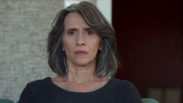 Solo Seis Capítulos: La Atrapante Serie de Netflix que No Te Dejará Despegarte de la Pantalla