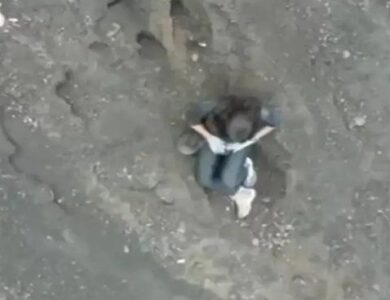Una Joven Brasileña Atrapada en un Volcán de Indonesia