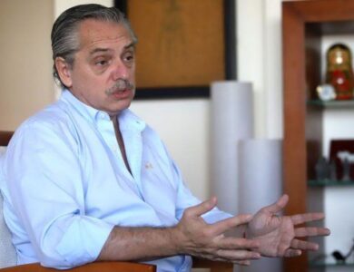 Alberto Fernández enfrenta indagatoria por irregularidades en seguros