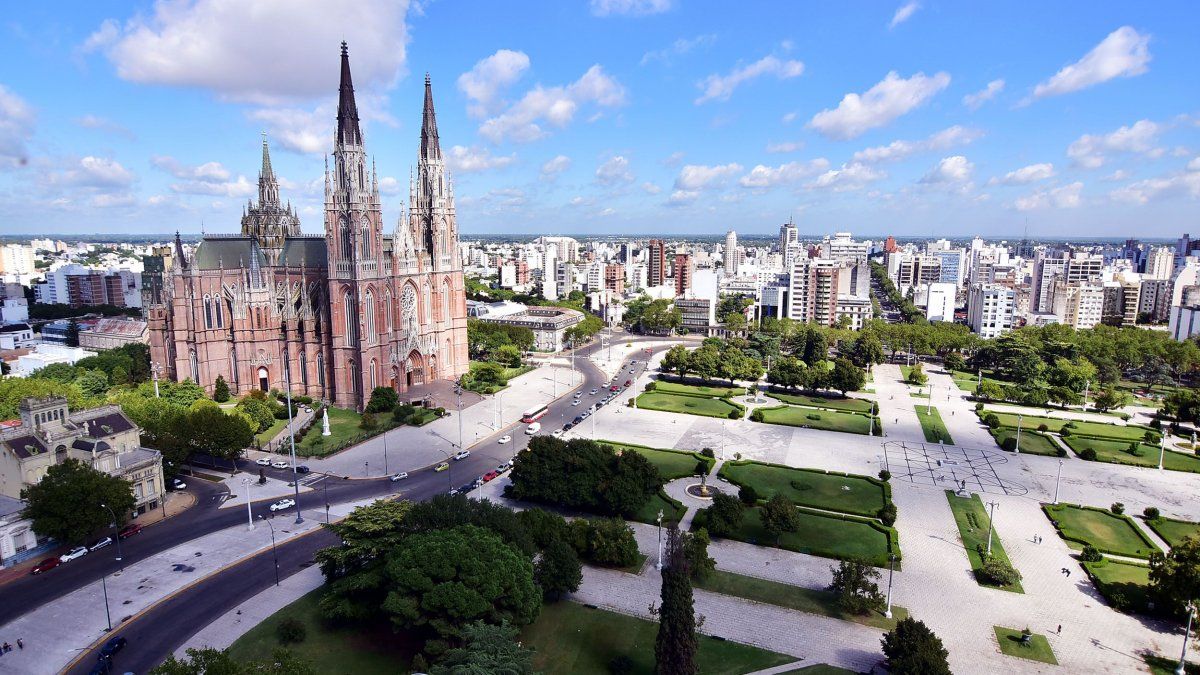 La Plata fue reconocida como el municipio más sólido financieramente y transparente de la Argentina