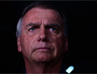 Ordenaron reforzar la vigilancia de Jair Bolsonaro en su prisión domiciliaria