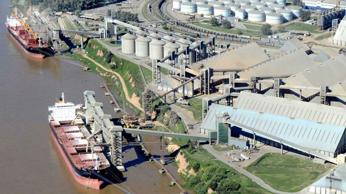 valuación oficial confirma patrimonio neto negativo de u$s1.000 millones y se define salvataje o quiebra