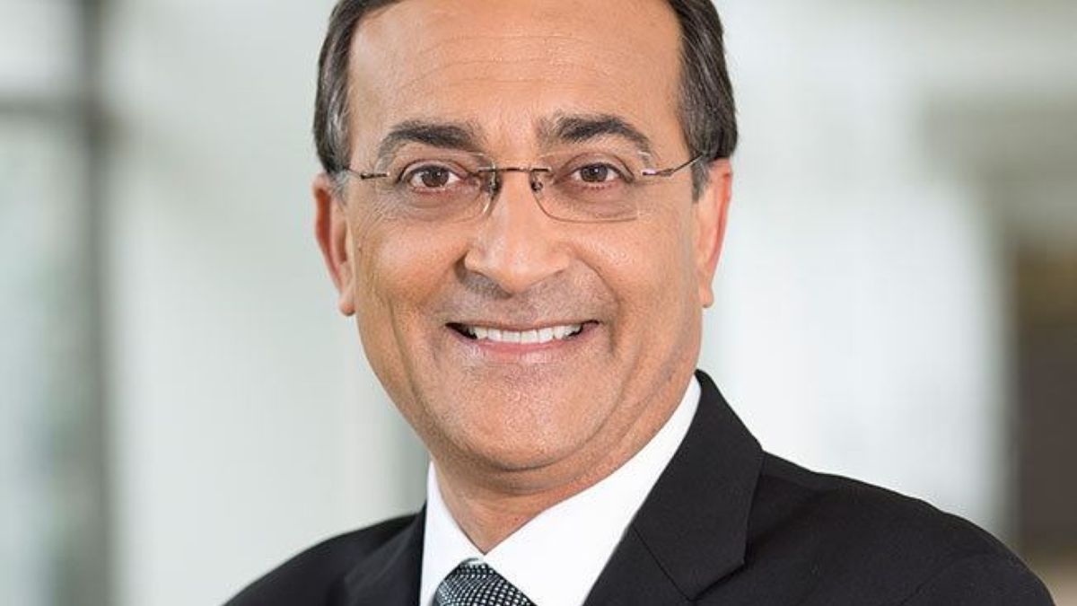 Su invento cambió para siempre la manera de utilizar computadoras: quién es Ajay Bhatt
