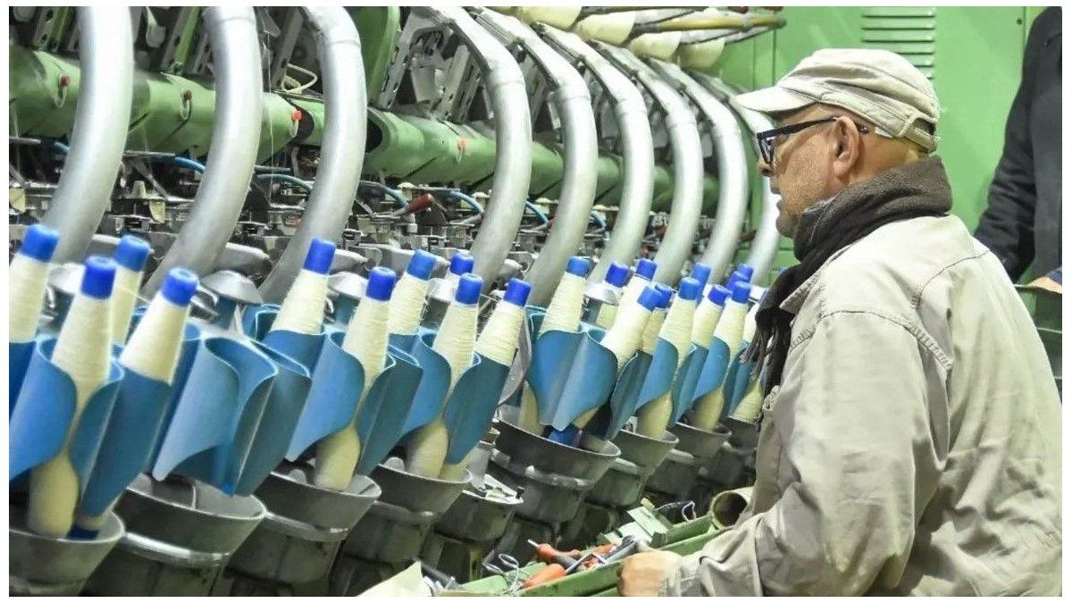 alerta por empleo, crédito y costos logísticos