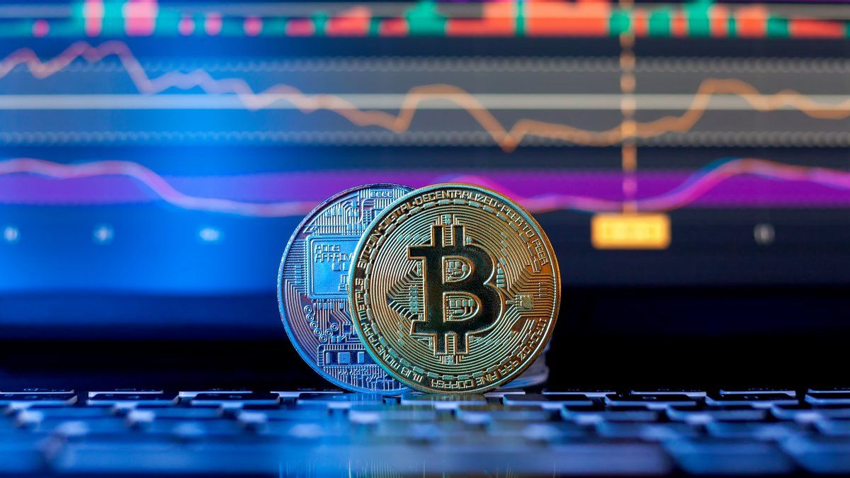 Bitcoin retrocede a los u$s112.000