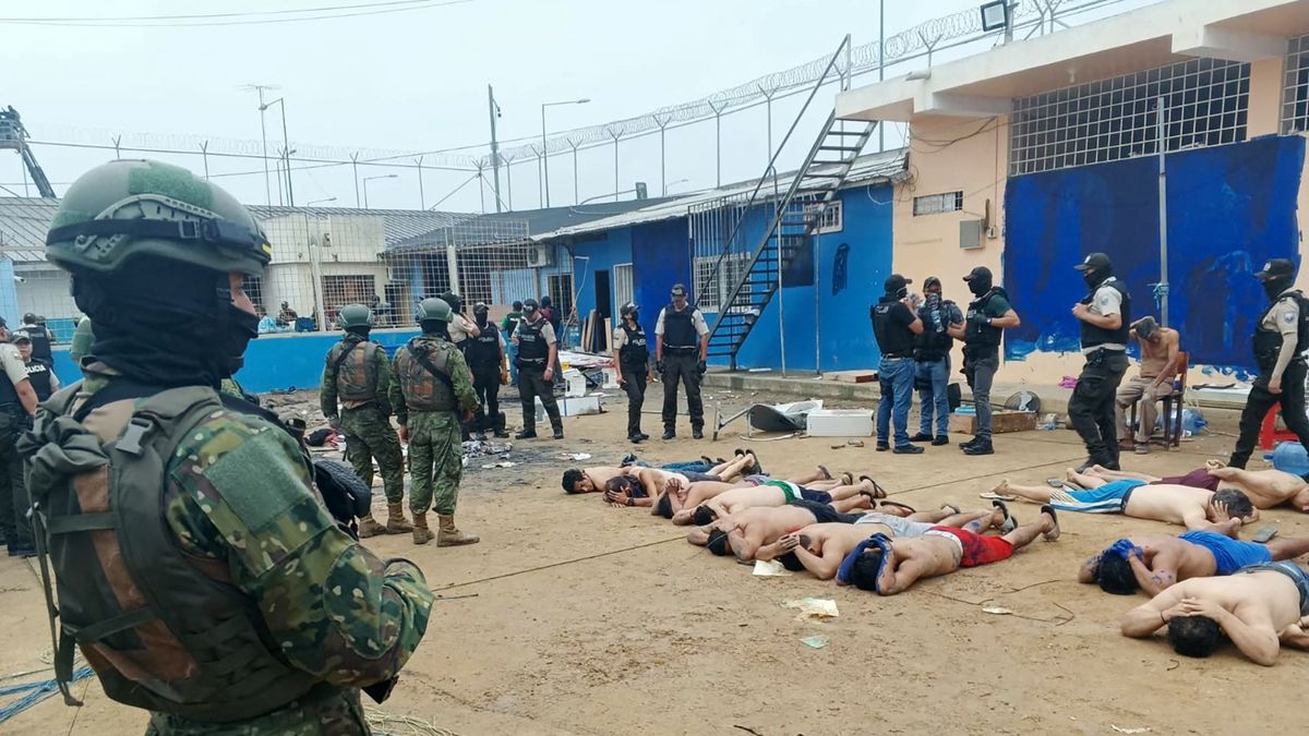 al menos 14 muertos y varios heridos en un enfrentamiento entre presos