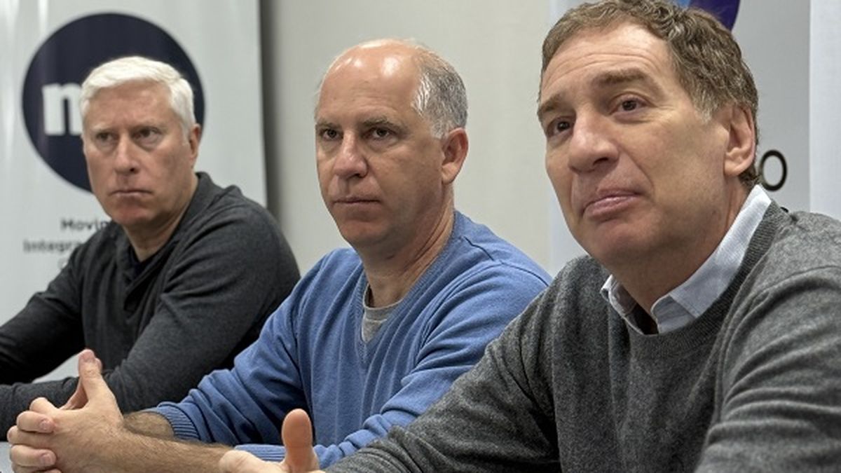 Diego Santilli gana centralidad ante faltazo de José Luis Espert