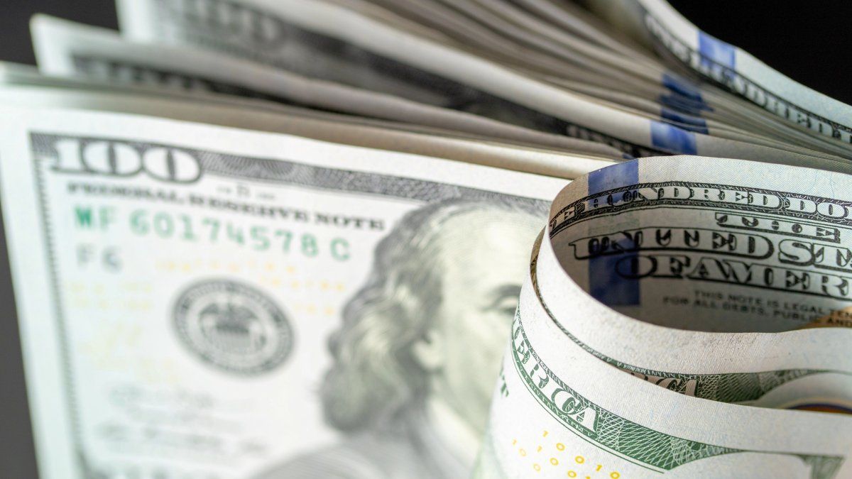 Gobierno confirma que el Tesoro intervendrá con venta de divisas para contener la presión cambiaria