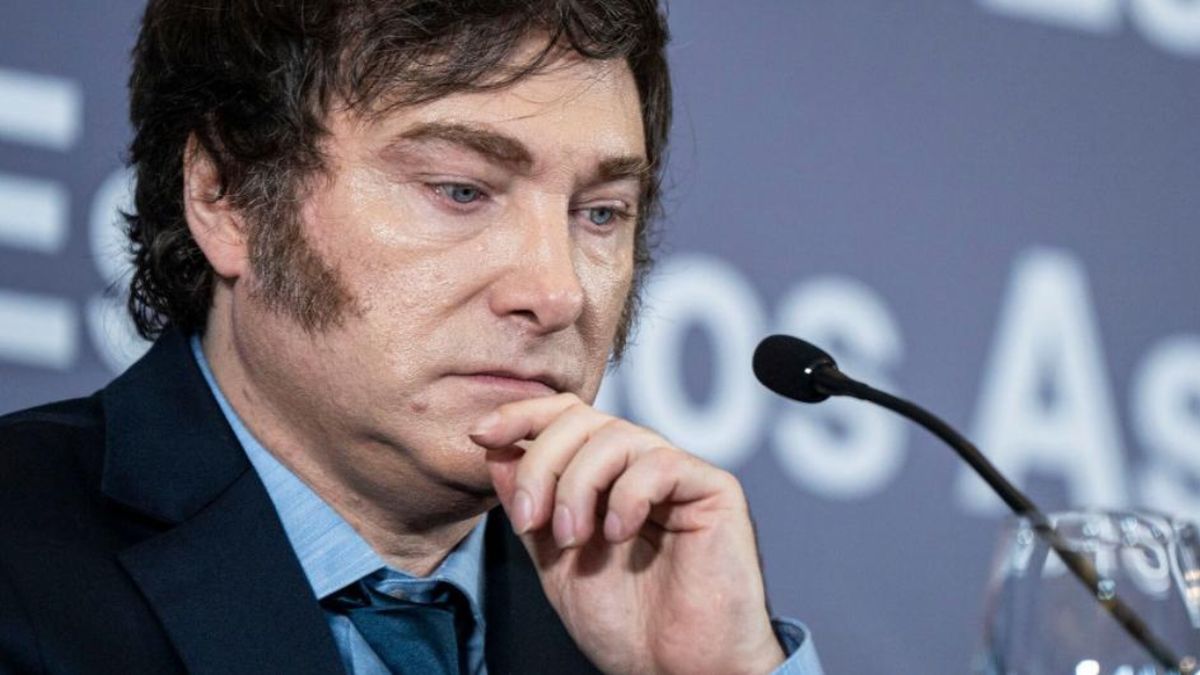 The Wall Street Journal destacó avances de Javier Milei, pero advirtió riesgos por la falta de reservas: Va a necesitar ayuda