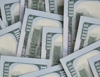 Por qué el dólar blue tocó su mayor valor en más de un año