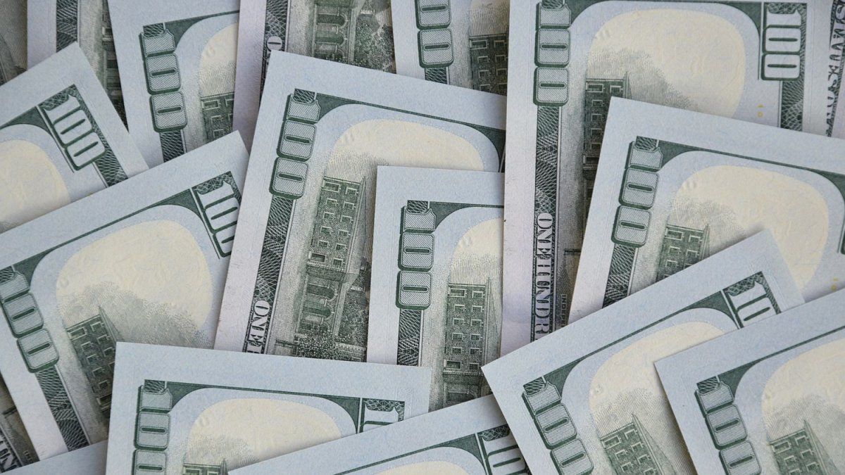 Por qué el dólar blue tocó su mayor valor en más de un año