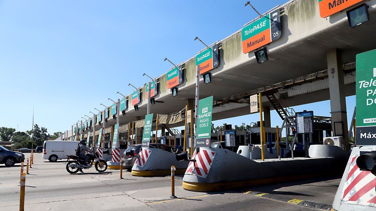 El gobierno de Javier Milei inició el proceso para privatizar Corredores Viales, la empresa que administra 6.000 kilómetros de rutas