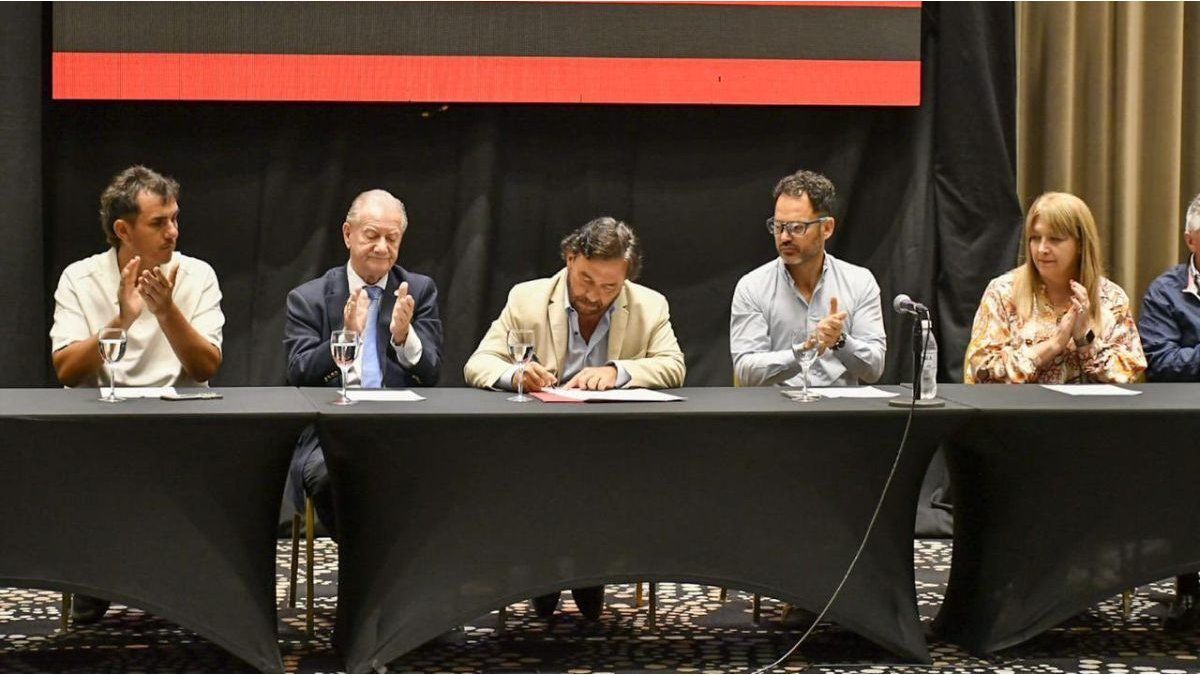 Gustavo Sáenz lanzó el "Pacto Todos por Salta" para reclamarle a Javier Milei la reactivación de la obra pública