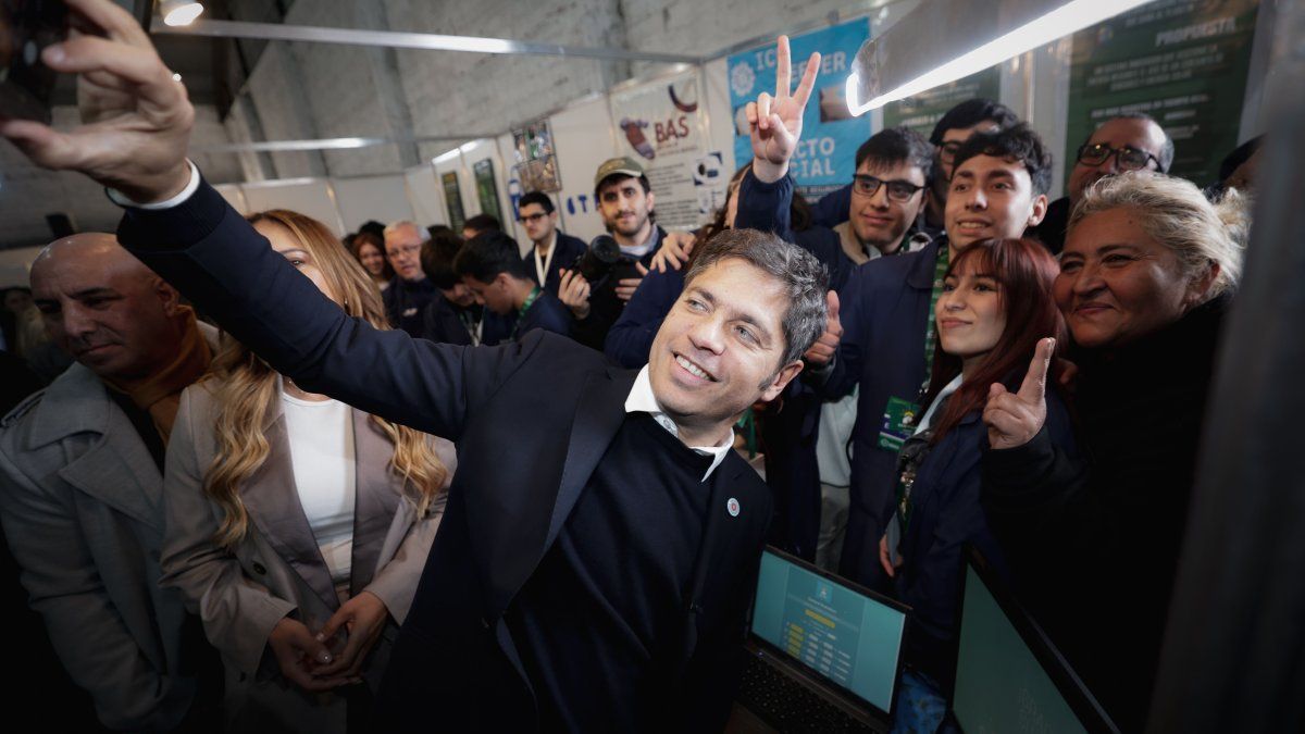 Axel Kicillof encabeza encuentro con intendentes bonaerenses para reforzar la estrategia electoral