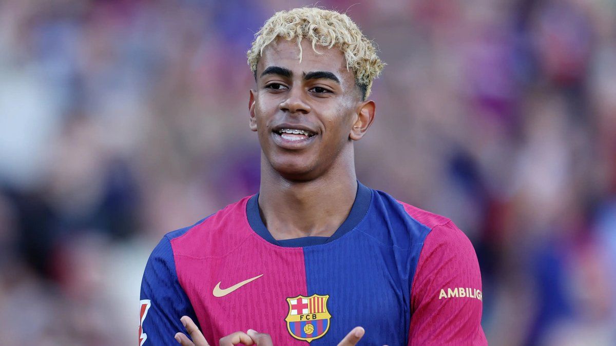 De cuánto es la fortuna de Lamine Yamal, la joven estrella del Barcelona y posible ganador del balón de oro