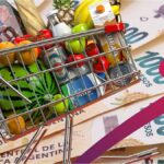 Estiman que la inflación de septiembre supera el 2% por primera desde abril, en medio de la tensión cambiaria