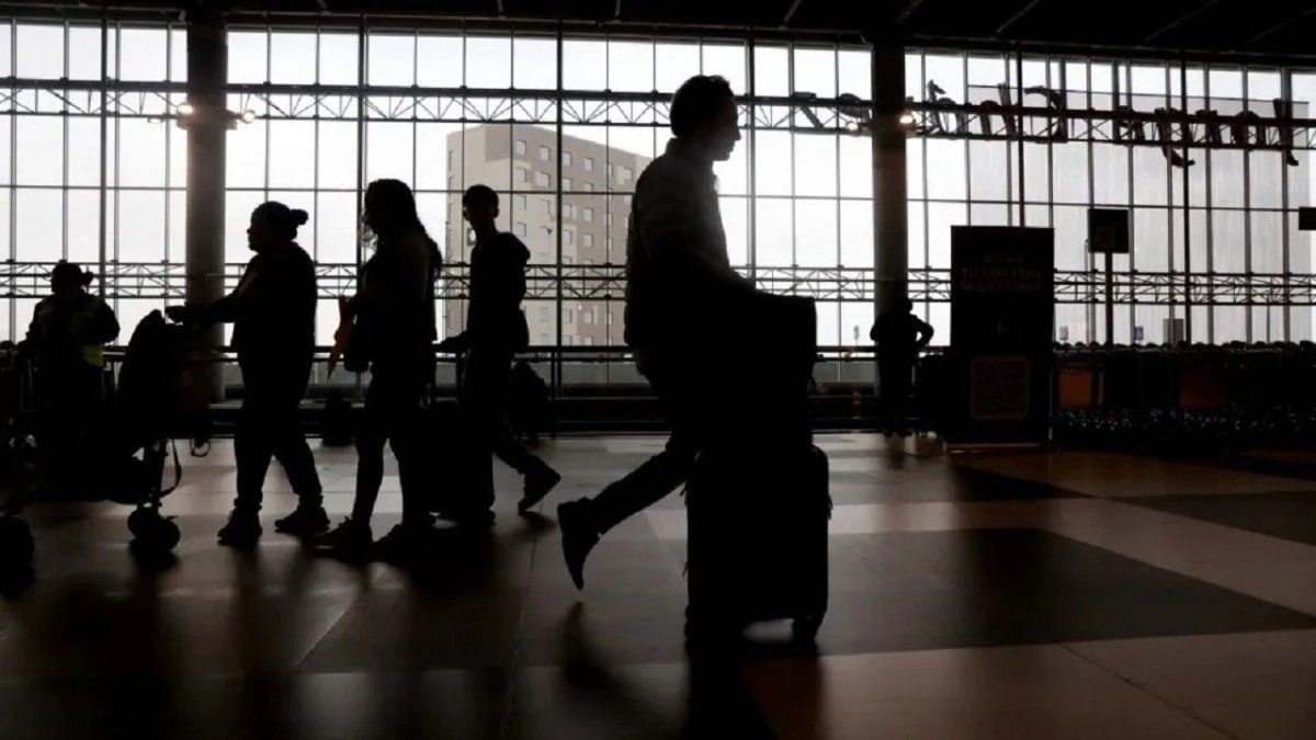 Llegaron más argentinos deportados desde EEUU
