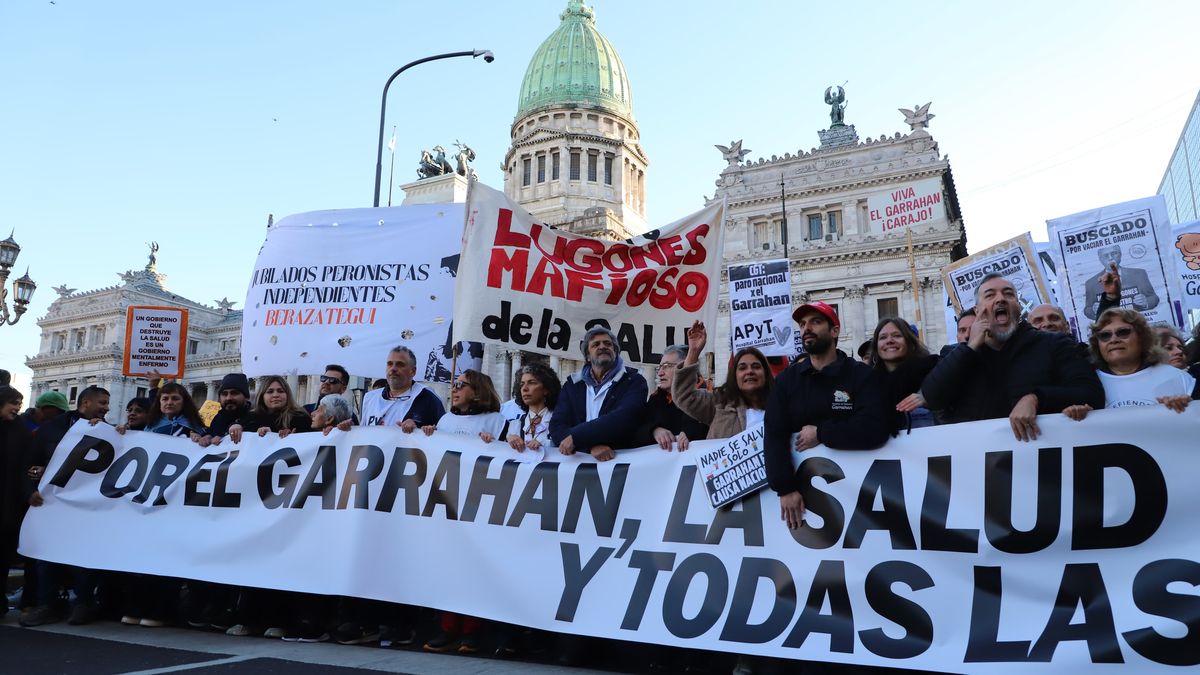 paro nacional en las universidades y el Garrahan