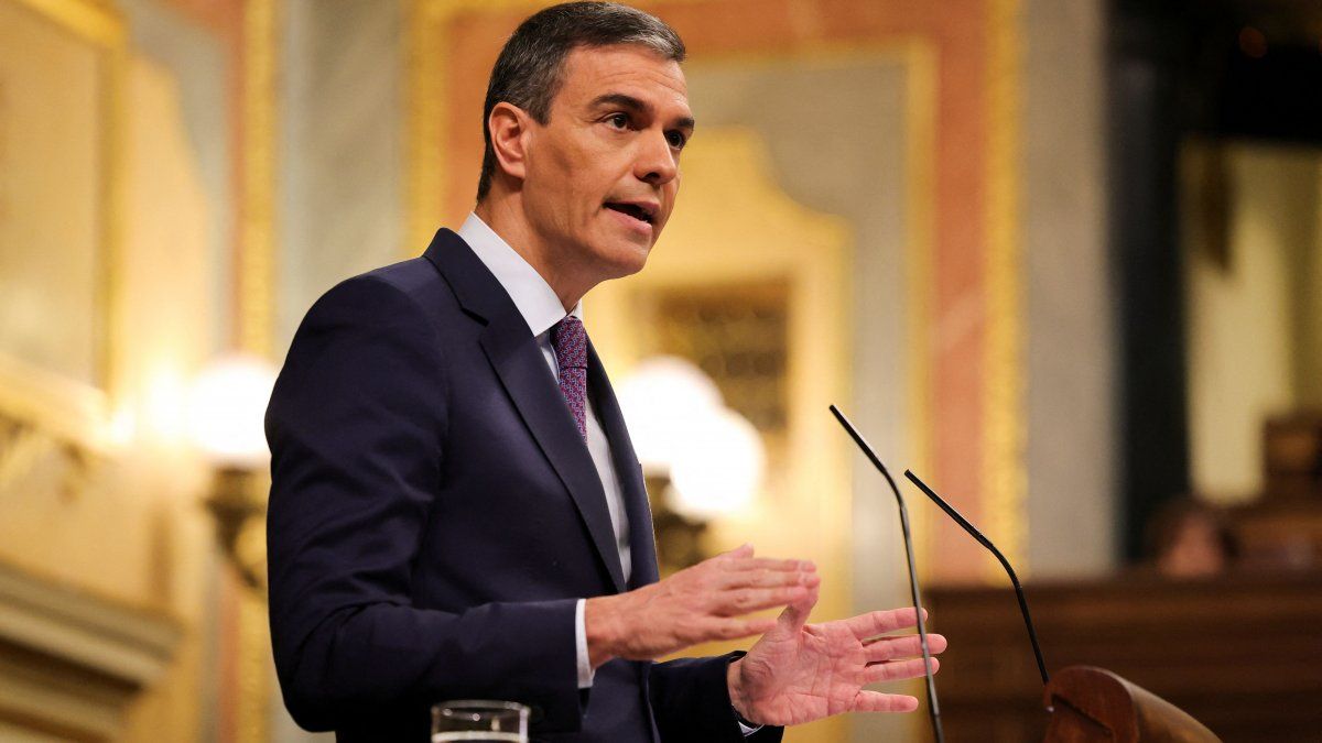Pedro Sánchez confirmó que buscará su reelección en 2027