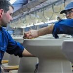 pérdidas, caída de ventas y ajustes en planta