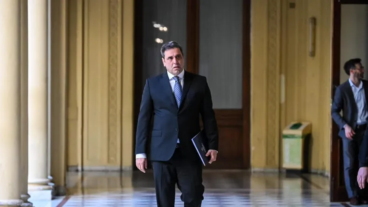 reunión con Raúl Jalil en busca de reconstruir vínculo con gobernadores