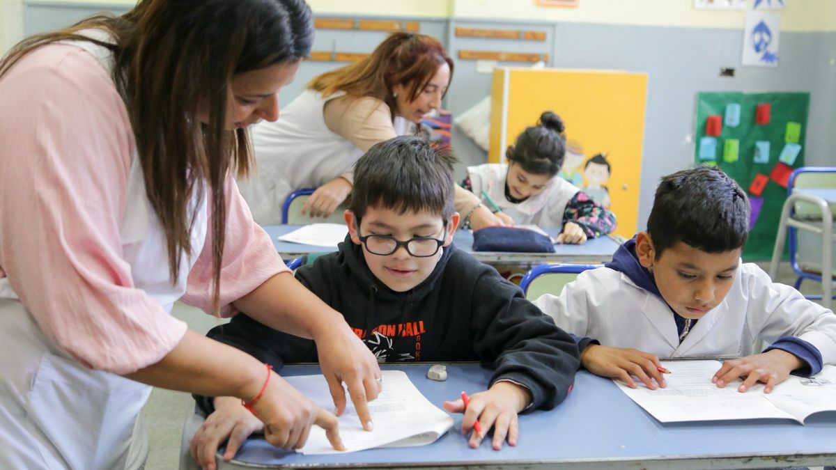 ¿cuánto gana un docente en la Argentina?