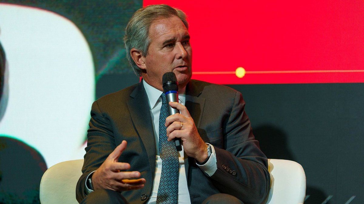 la city sale al cruce de una acusación del secretario de Finanzas