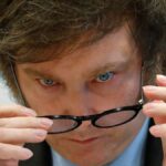 ¿Javier Milei tiene que dejar de ser Milei para ganar las elecciones?