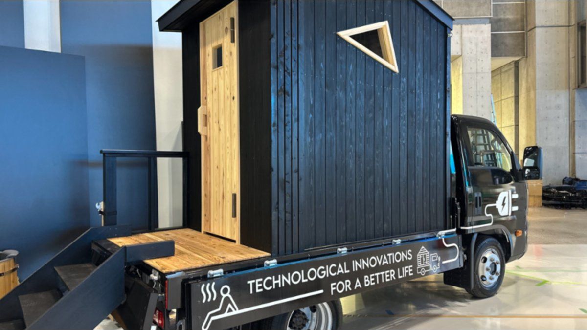 BYD T35 innova en autos eléctricos con un camión que puede transformarse en un sauna móvil