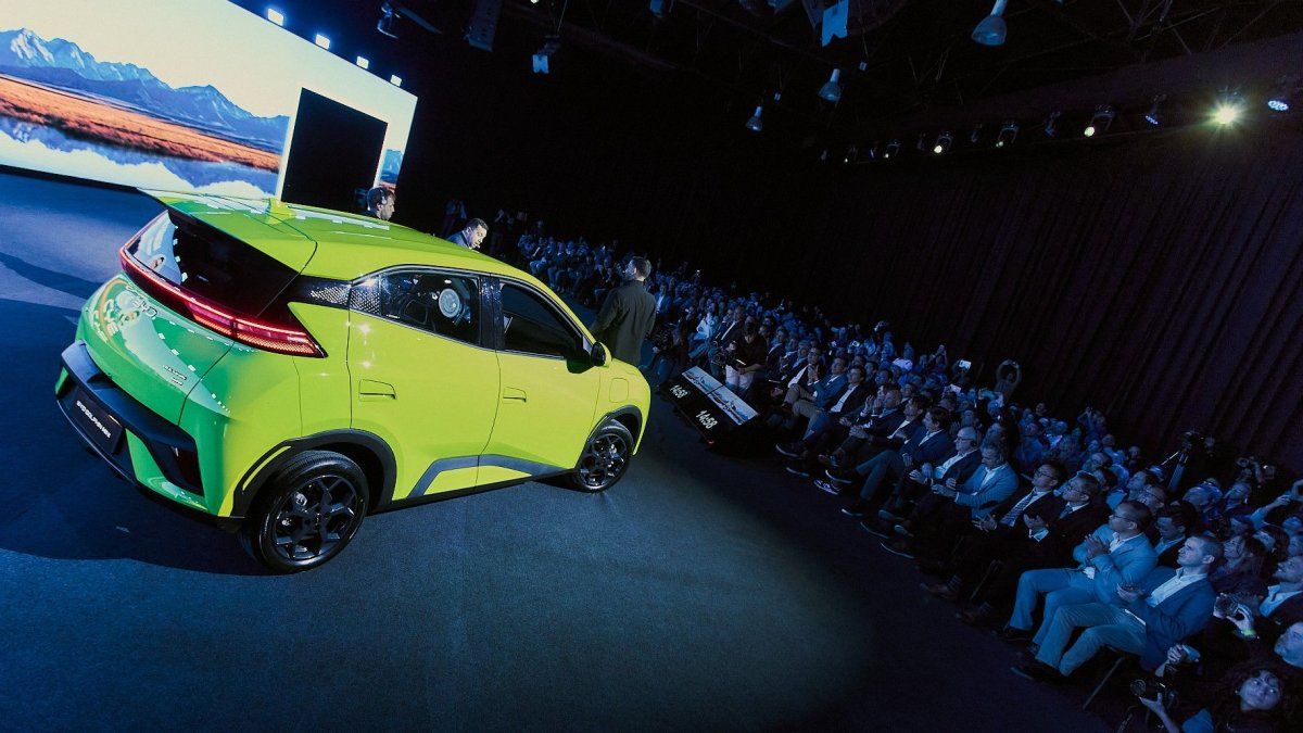 La automotriz china BYD inicia operaciones en el país con seis modelos eléctricos e híbridos