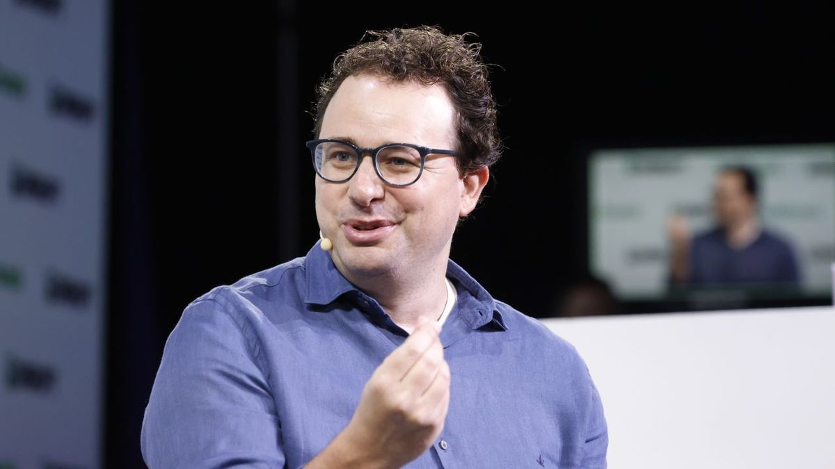 Dejó su puesto en OpenAI para ganar millones con su propia empresa de Inteligencia Artificial: quién es Dario Amodei
