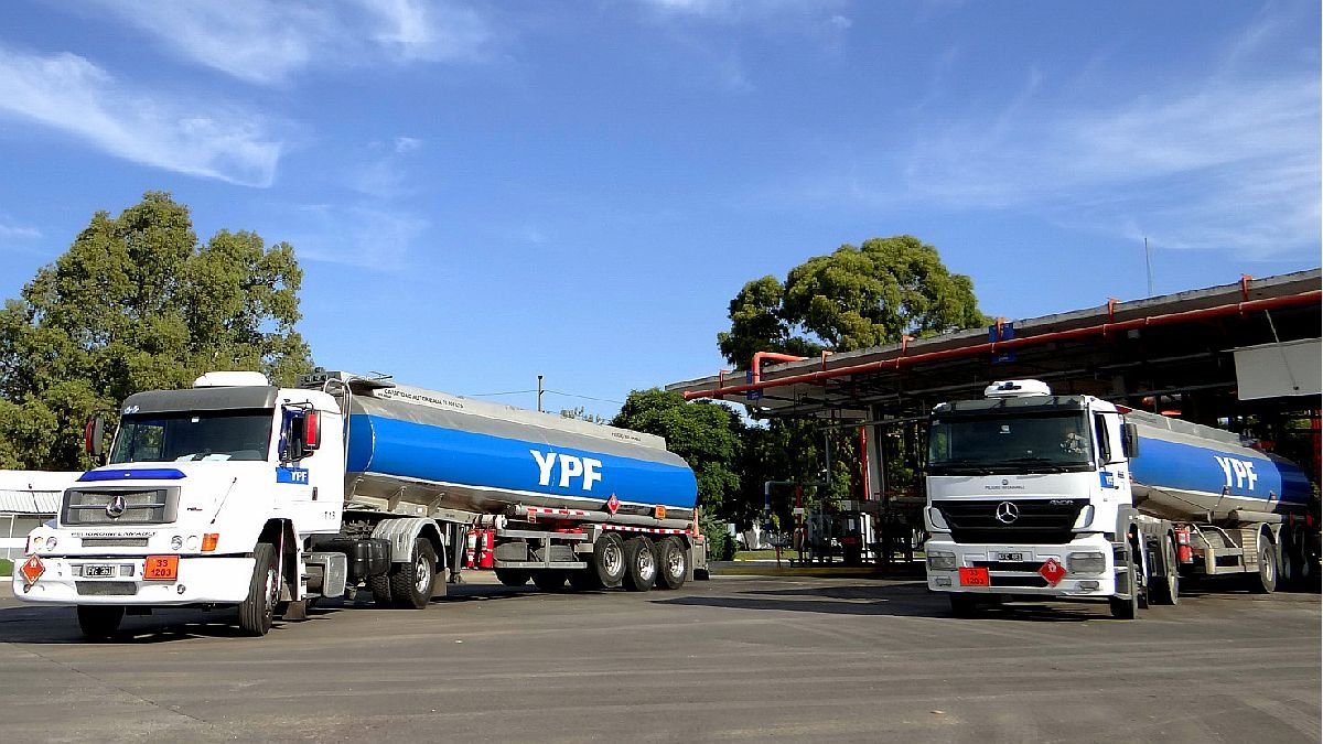 El Gobierno aprobó nuevas tarifas para el transporte de hidrocarburos de YPF