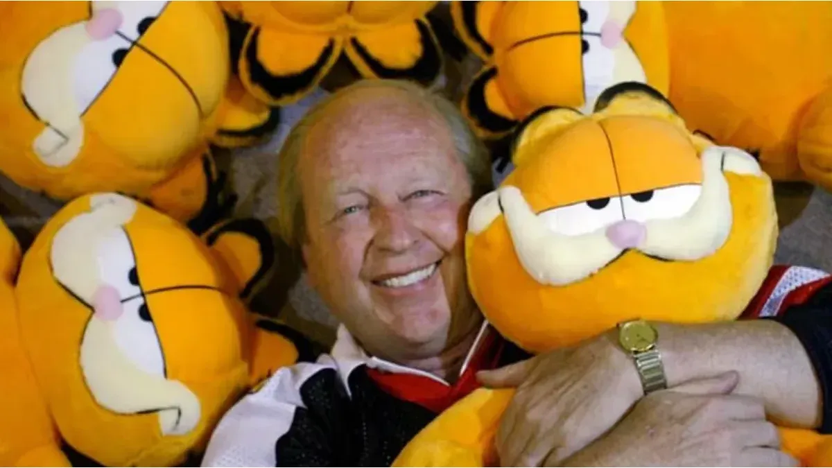 El caricaturista que ganó millones al crear a Garfield, el gato más famoso del mundo: quién es Jim Davis