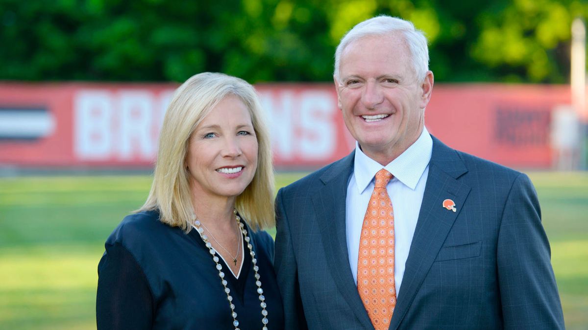 De liderar la empresa de su padre a conseguir millones en inversiones deportivas: quién es Jimmy Haslam