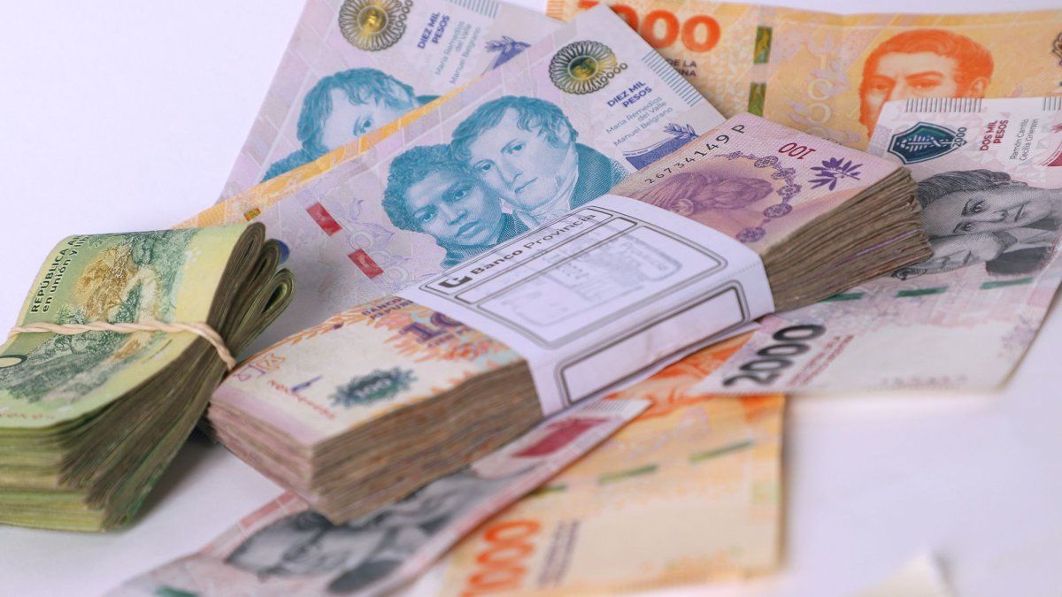 la caución cerró en el 19%, tras tocar un techo intradiario de 93%