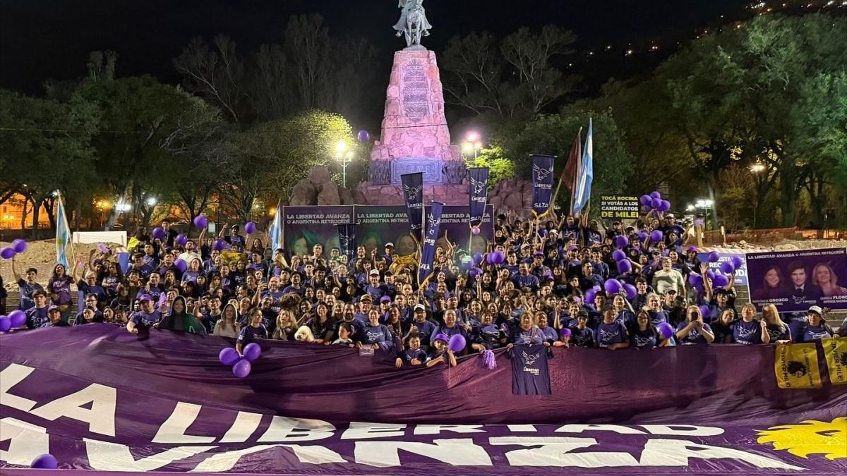 las principales capitales del país se pintaron de violeta, aun en provincias en donde perdió LLA