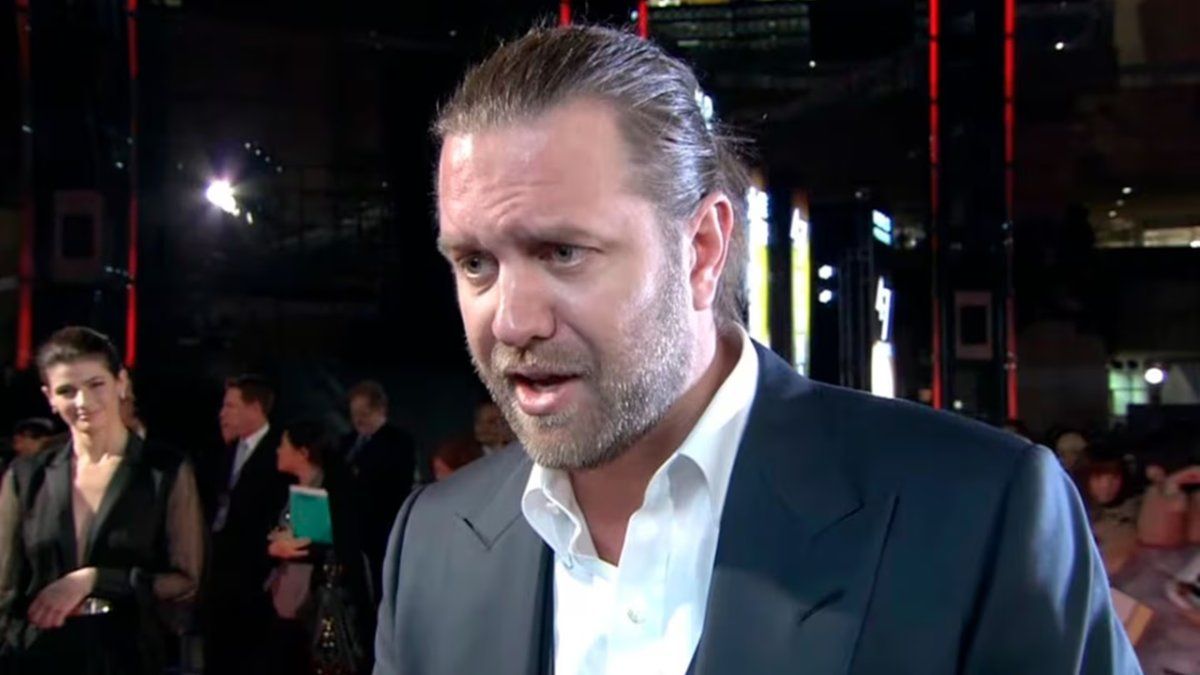 Netflix peleó por él y le dio 55 millones de dólares para una prometedora serie, pero lo despilfarró en lujos
