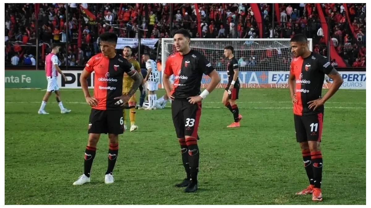 Prohíben el ingreso a las canchas a un hincha de Colón por intentar colarse y provocar disturbios