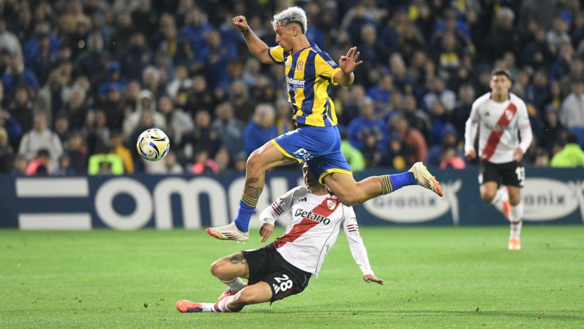 Rosario Central lo dio vuelta, venció 2-1 a River y se quedó con tres puntos de oro
