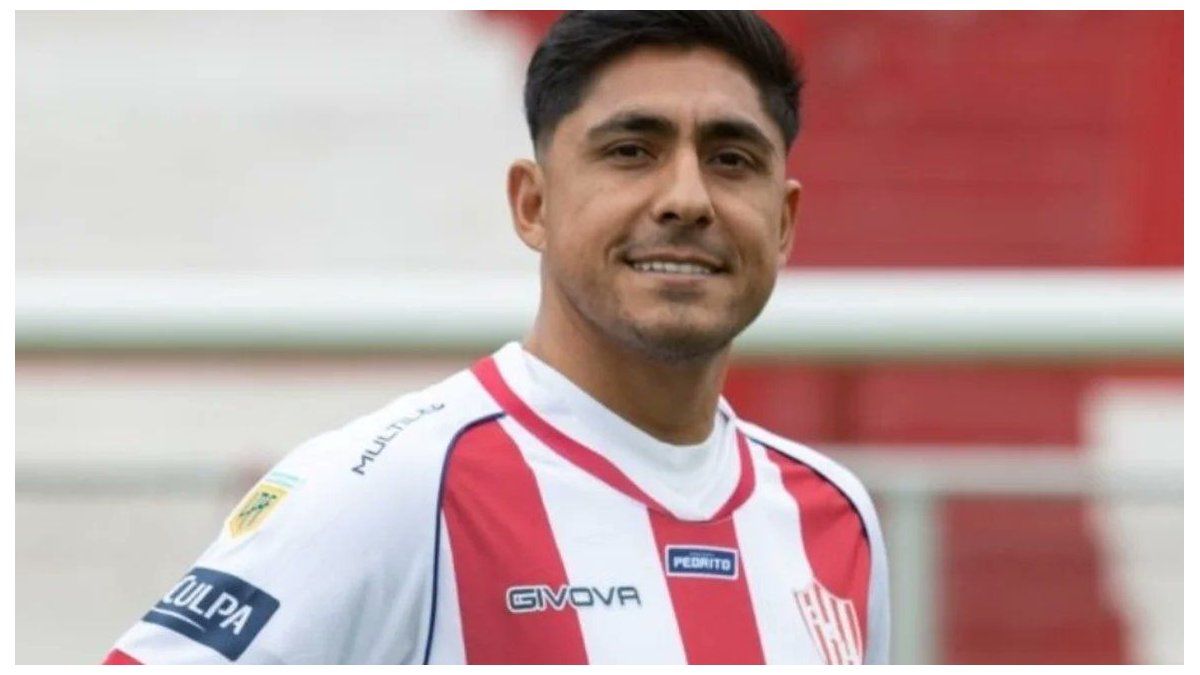 Allanan la casa del futbolista Cristian Tarragona en una pesquisa por material de abuso sexual infantil