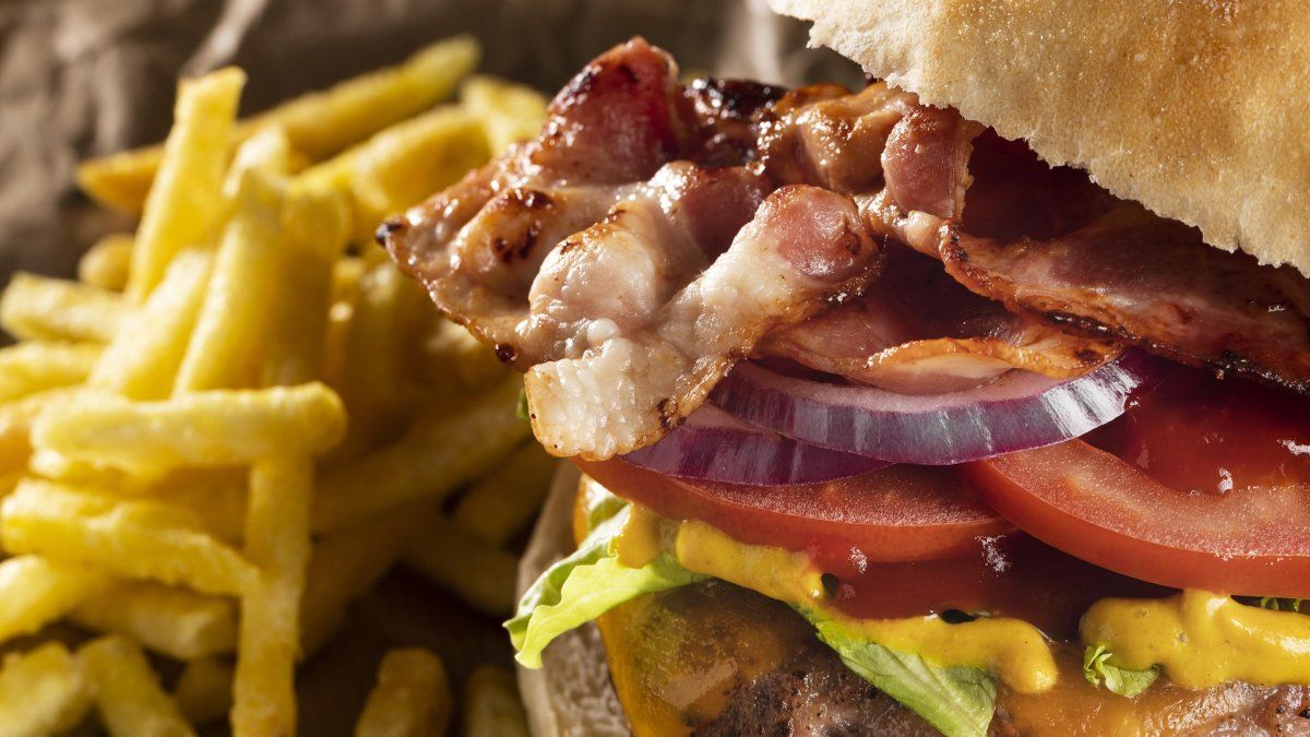 La famosa CADENA DE COMIDA rápida CIERRA más de 200 locales PARA SIEMPRE: qué pasará en Argentina