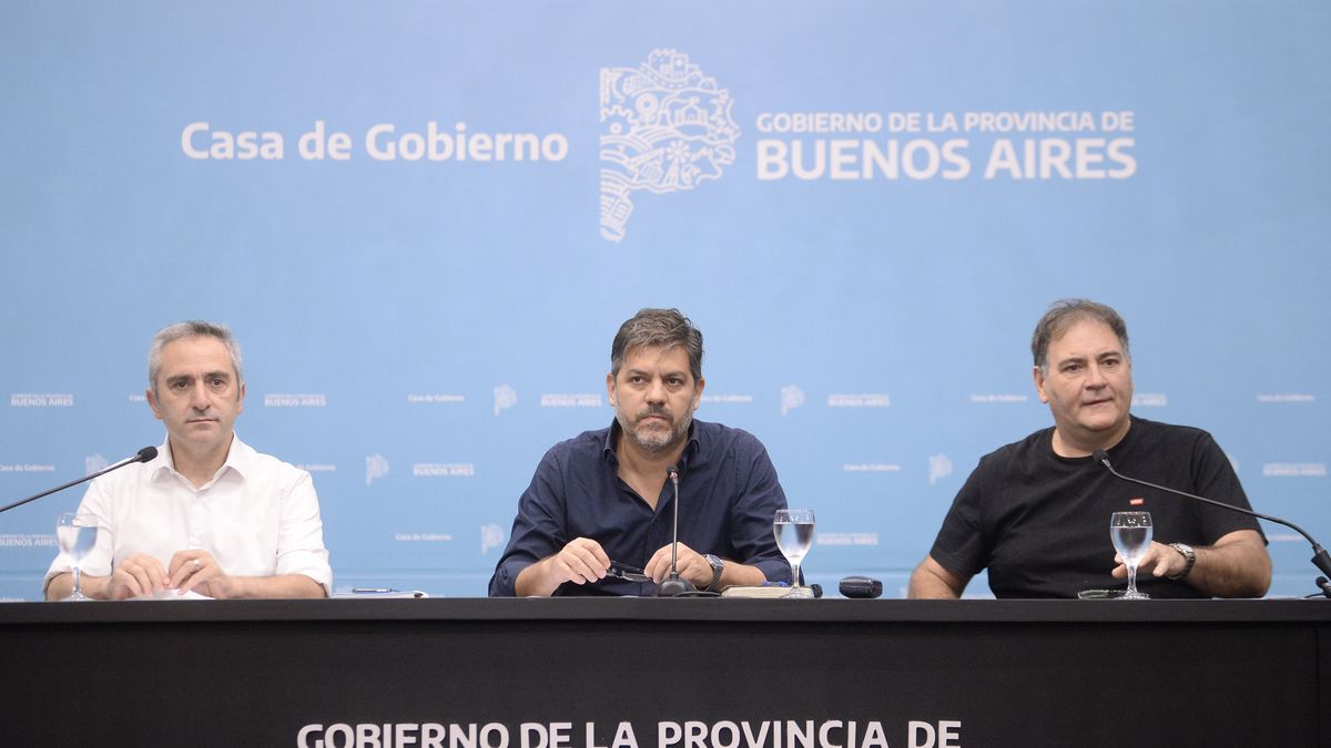 Carlos Bianco, Andrés Larroque y Mario Secco presionan por el endeudamiento y reclaman responsabilidad a los diferentes sectores
