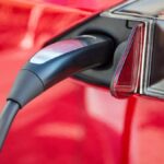 China impulsa el mercado de autos eléctricos mundial mientras EEUU sufre una fuerte caída
