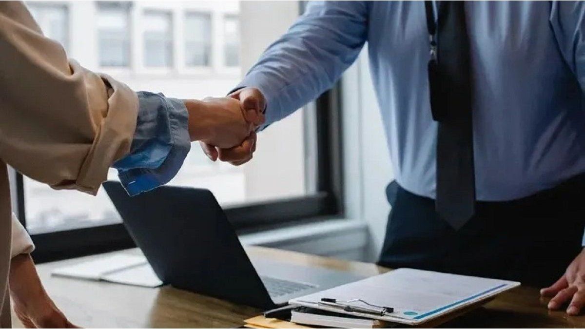 el Gobierno avanza con un borrador que busca flexibilizar salarios y convenios