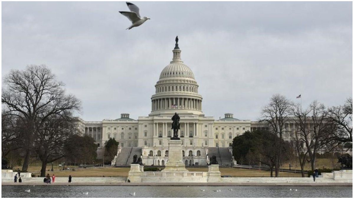 El Senado de EEUU aprobó el fin del shutdown más largo de la historia y el proyecto pasa a la Cámara de Representantes